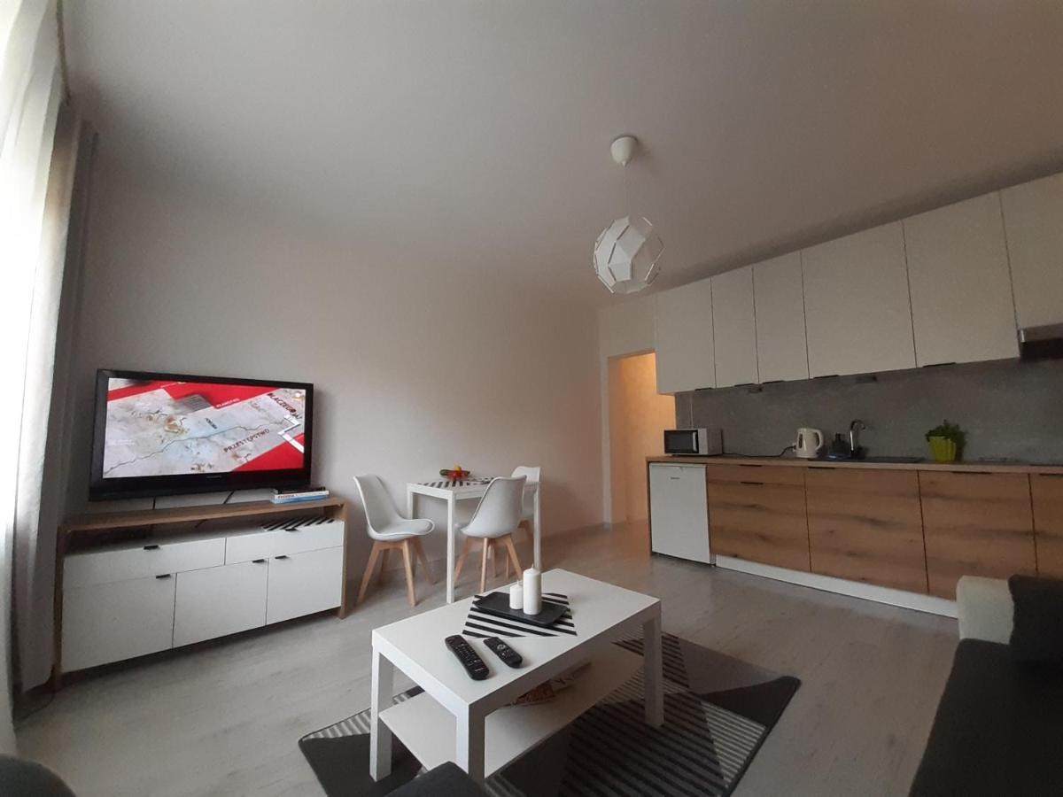 Apartamenty Lewa Łódź Esterno foto